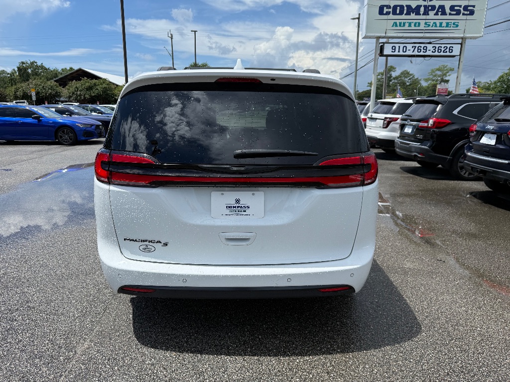 2021 Chrysler Pacifica - $17,950