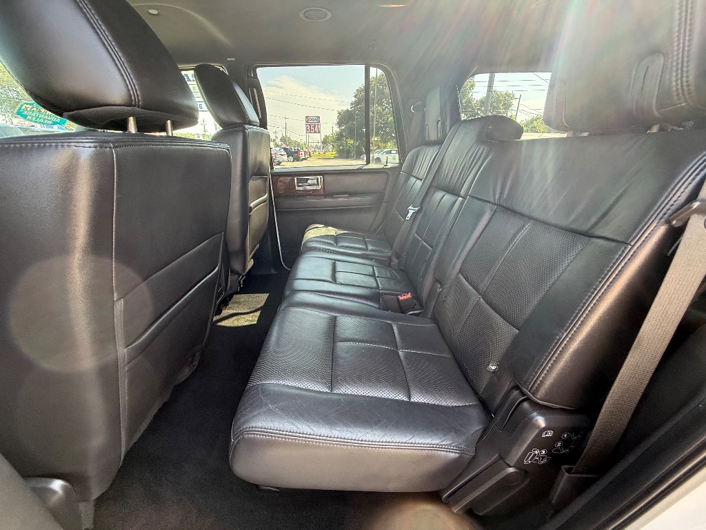 2013 Lincoln Navigator - $10,450