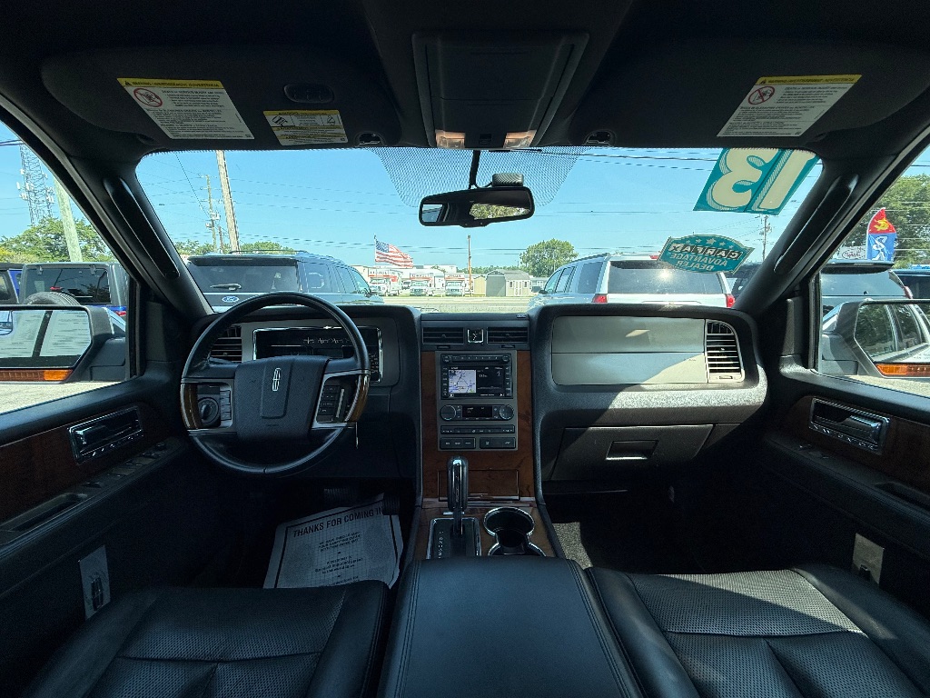 2013 Lincoln Navigator - $10,450