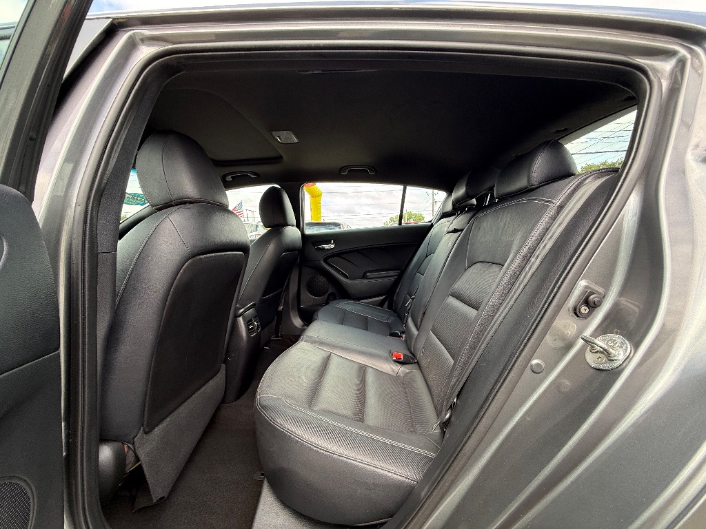 2015 Kia Forte - $9,450