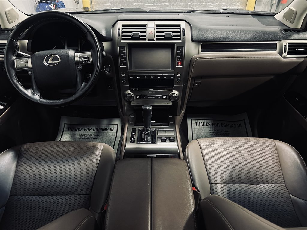2017 Lexus GX 460 photo