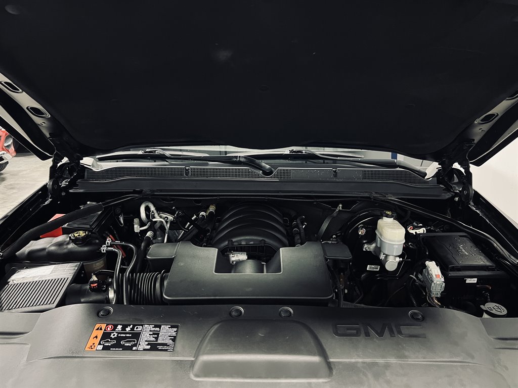2020 GMC Yukon SLT photo