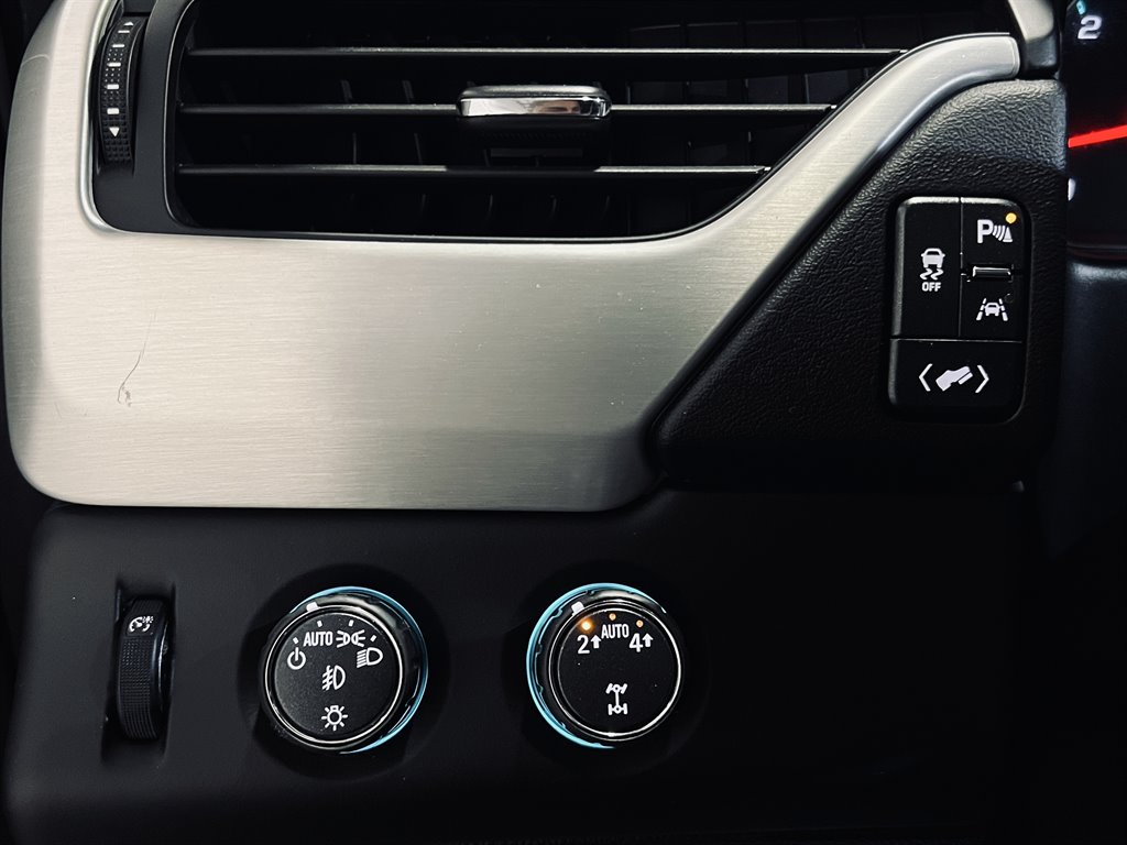 2020 GMC Yukon SLT photo