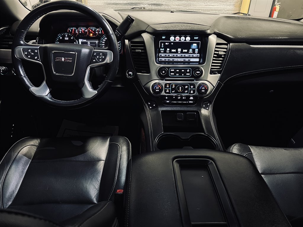 2020 GMC Yukon SLT photo