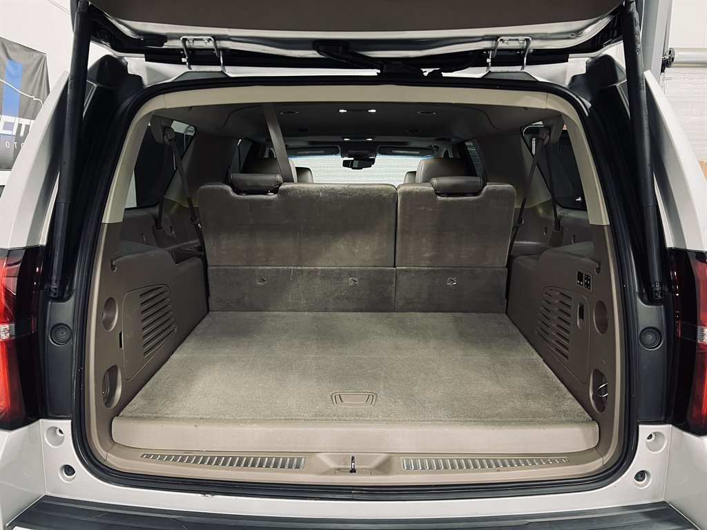 2016 Chevrolet Suburban 1500 LTZ photo