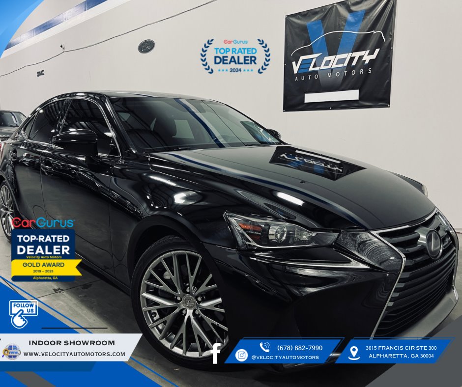 2017 Lexus IS 00t photo
