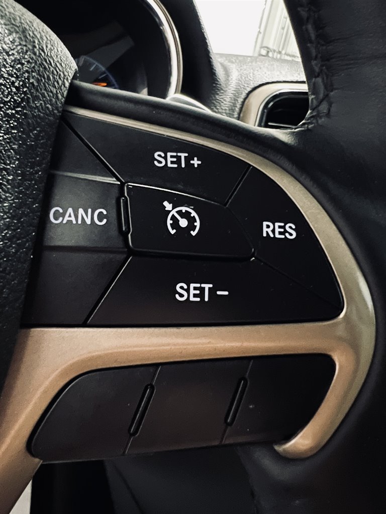2017 Jeep Grand Cherokee Limited photo