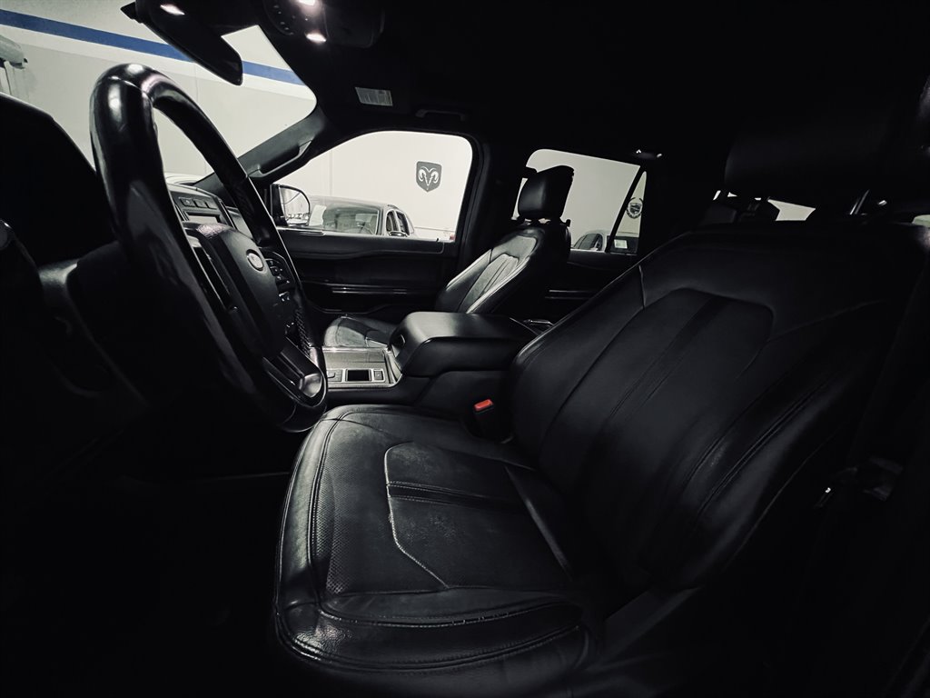 2020 Ford Expedition Max Limited photo
