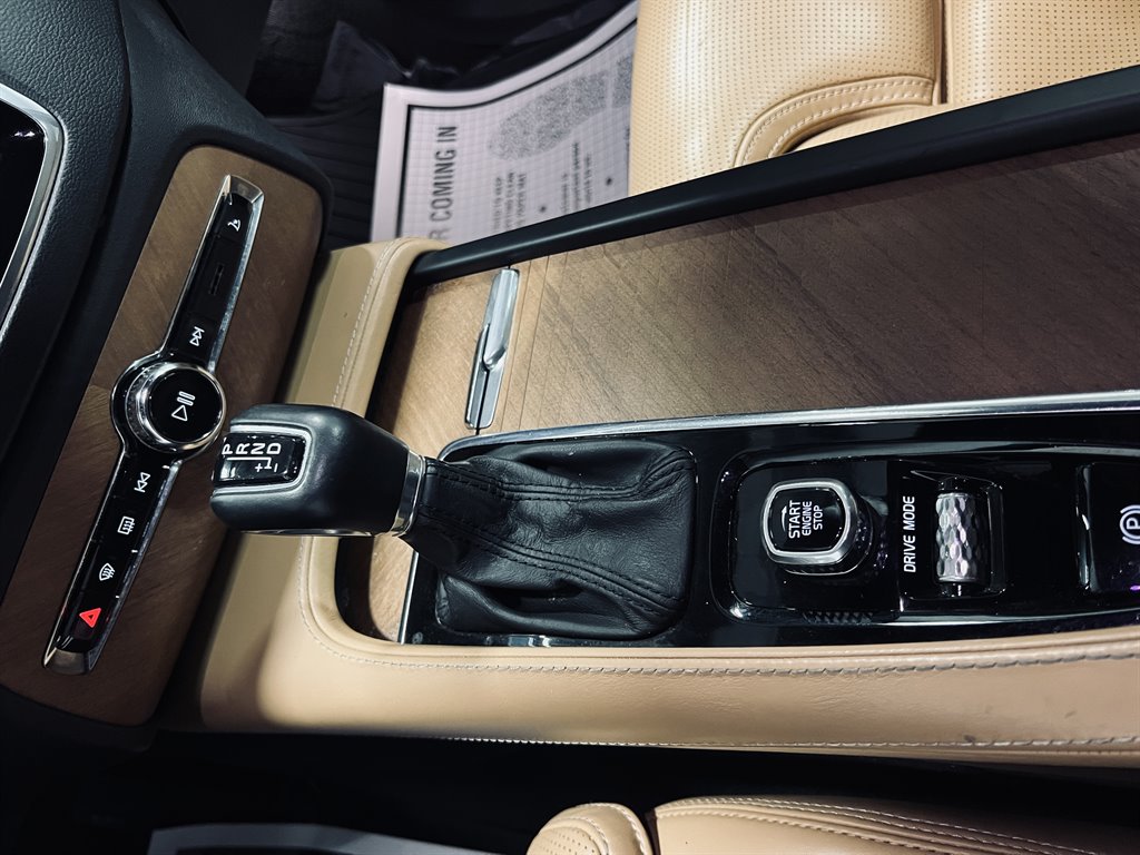 2019 Volvo XC90 T6 - Inscription photo
