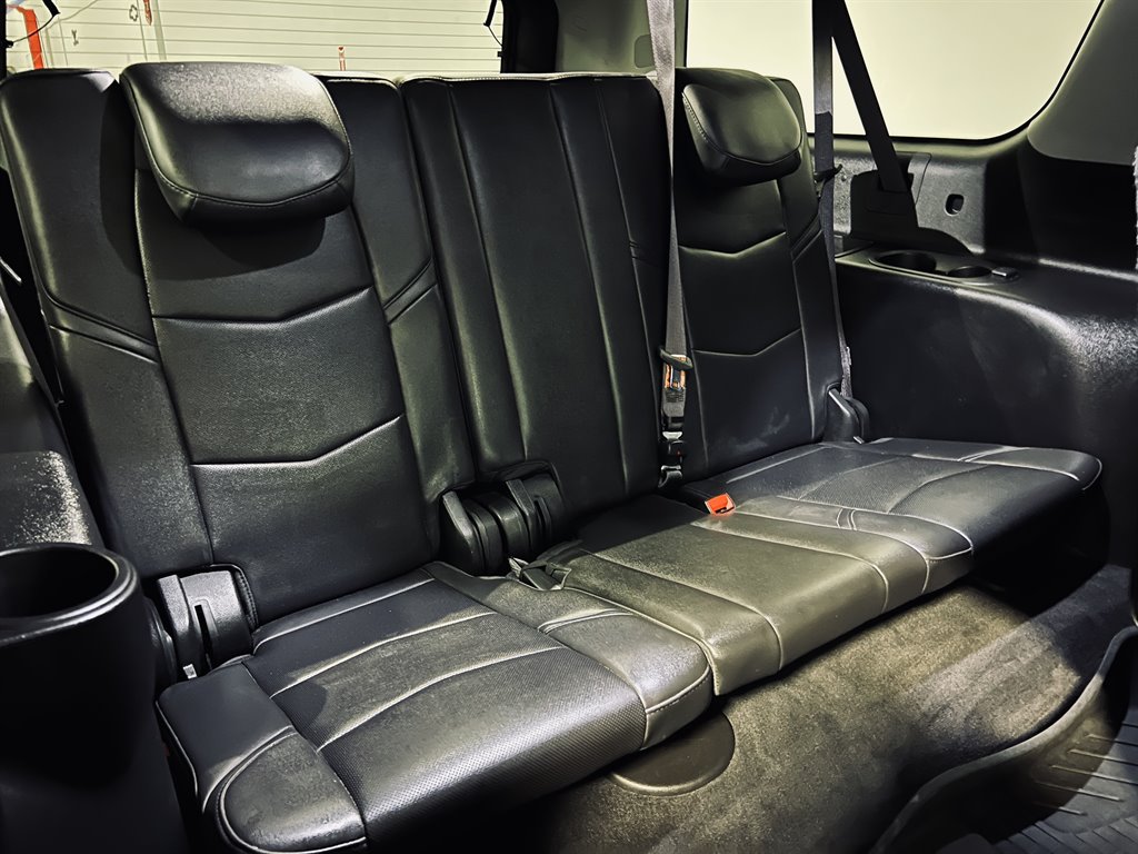2017 Cadillac Escalade ESV Luxury photo