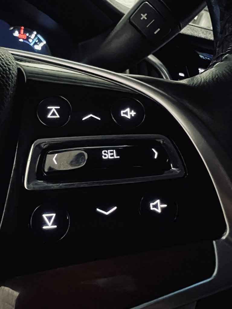 2017 Cadillac Escalade ESV Luxury photo