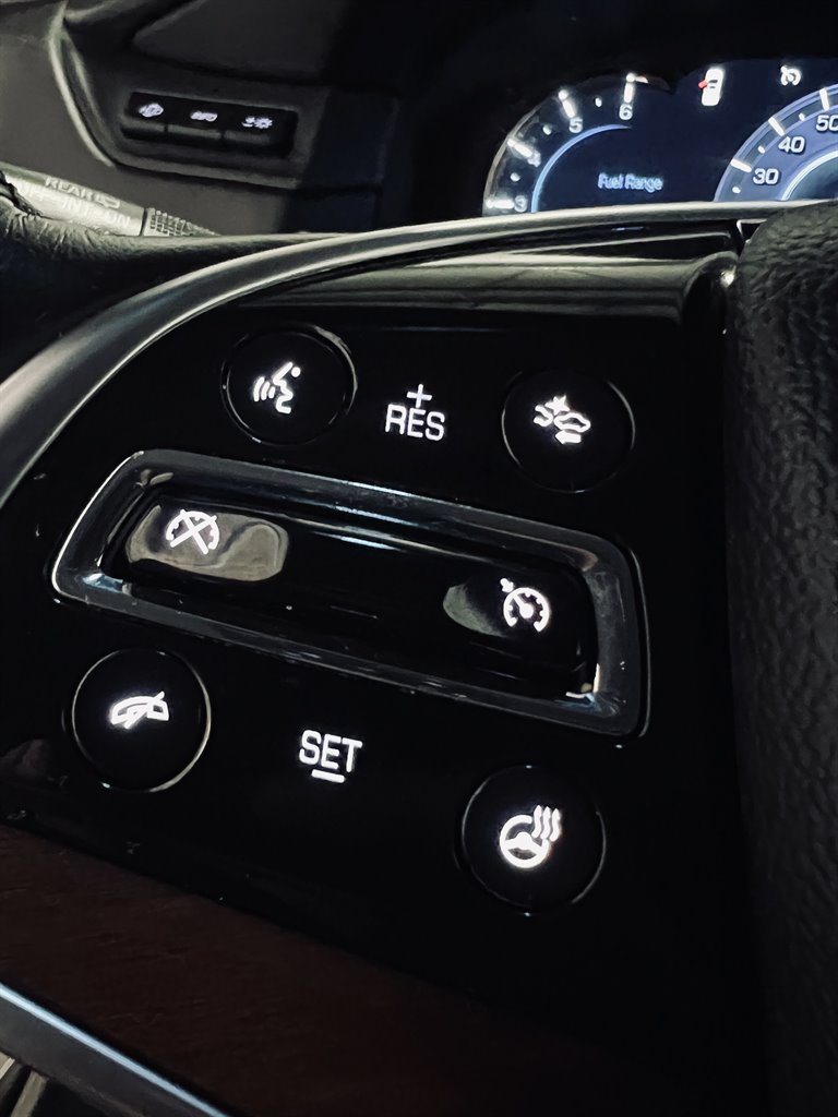 2017 Cadillac Escalade ESV Luxury photo