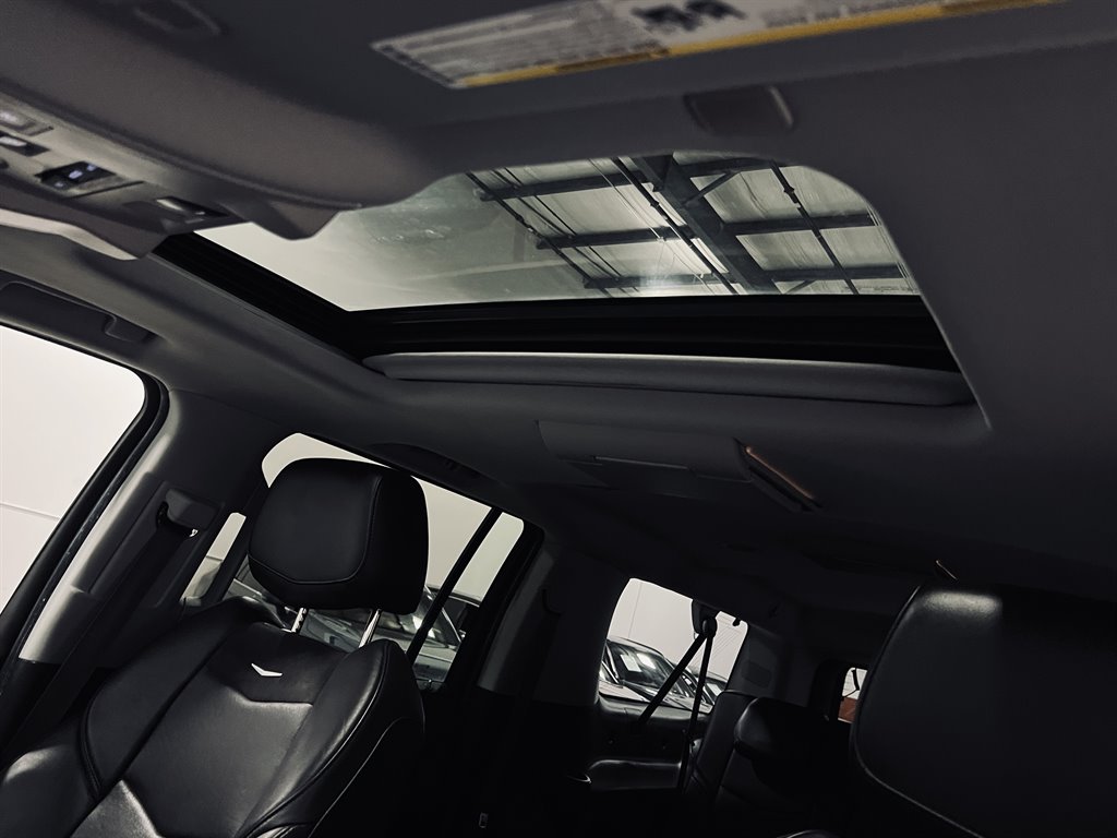 2017 Cadillac Escalade ESV Luxury photo