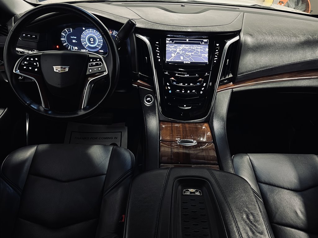 2017 Cadillac Escalade ESV Luxury photo
