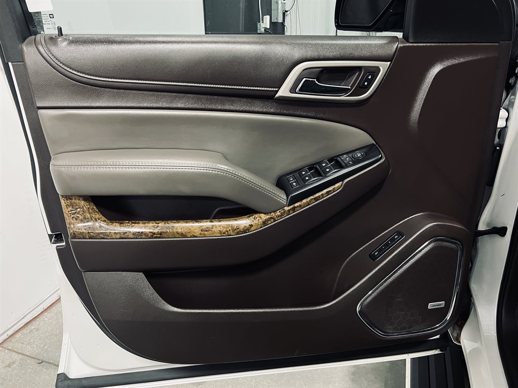 2017 GMC Yukon XL 1500 Denali photo