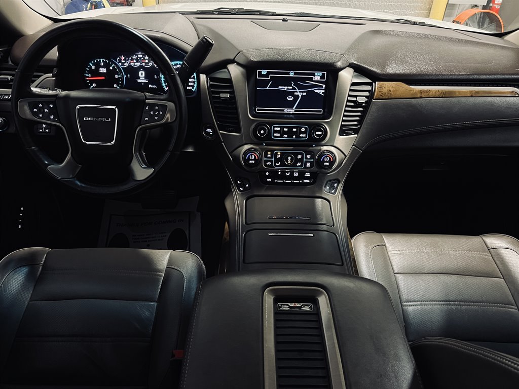2017 GMC Yukon XL 1500 Denali photo