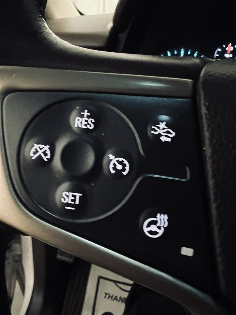 2017 GMC Yukon XL 1500 Denali photo