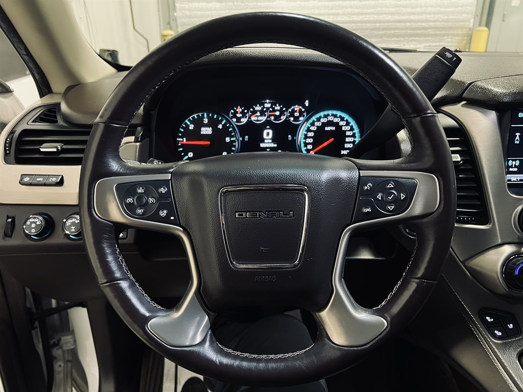 2017 GMC Yukon XL 1500 Denali photo