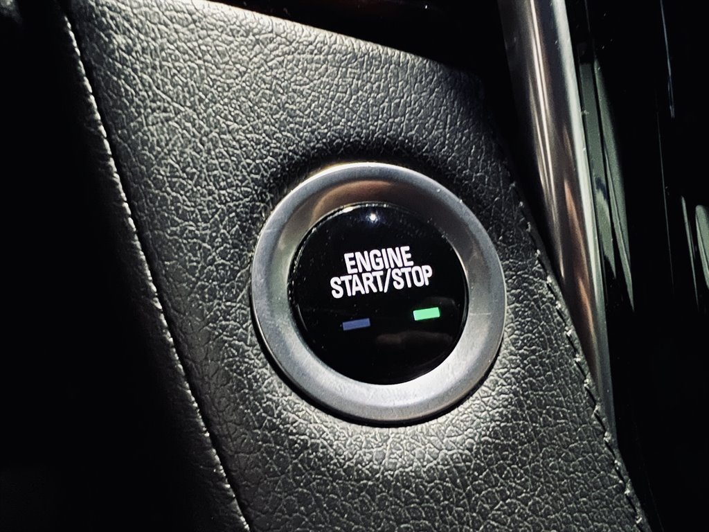 2019 Cadillac Escalade ESV Luxury photo
