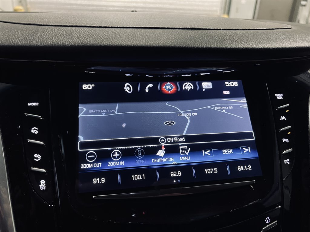 2019 Cadillac Escalade ESV Luxury photo