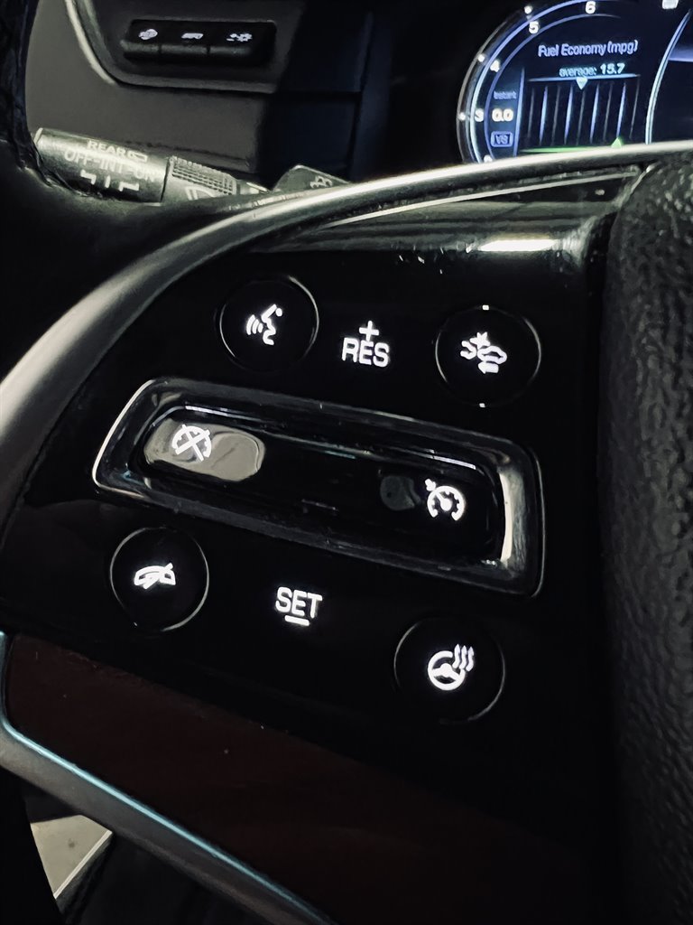 2019 Cadillac Escalade ESV Luxury photo