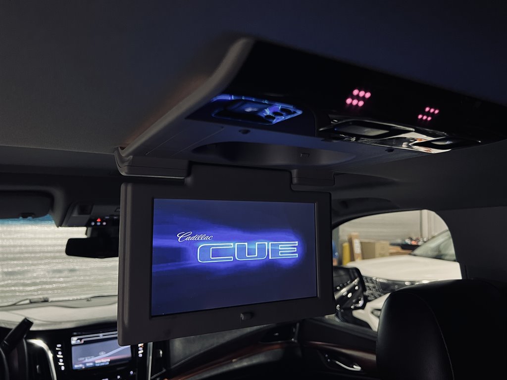 2017 Cadillac Escalade Premium photo