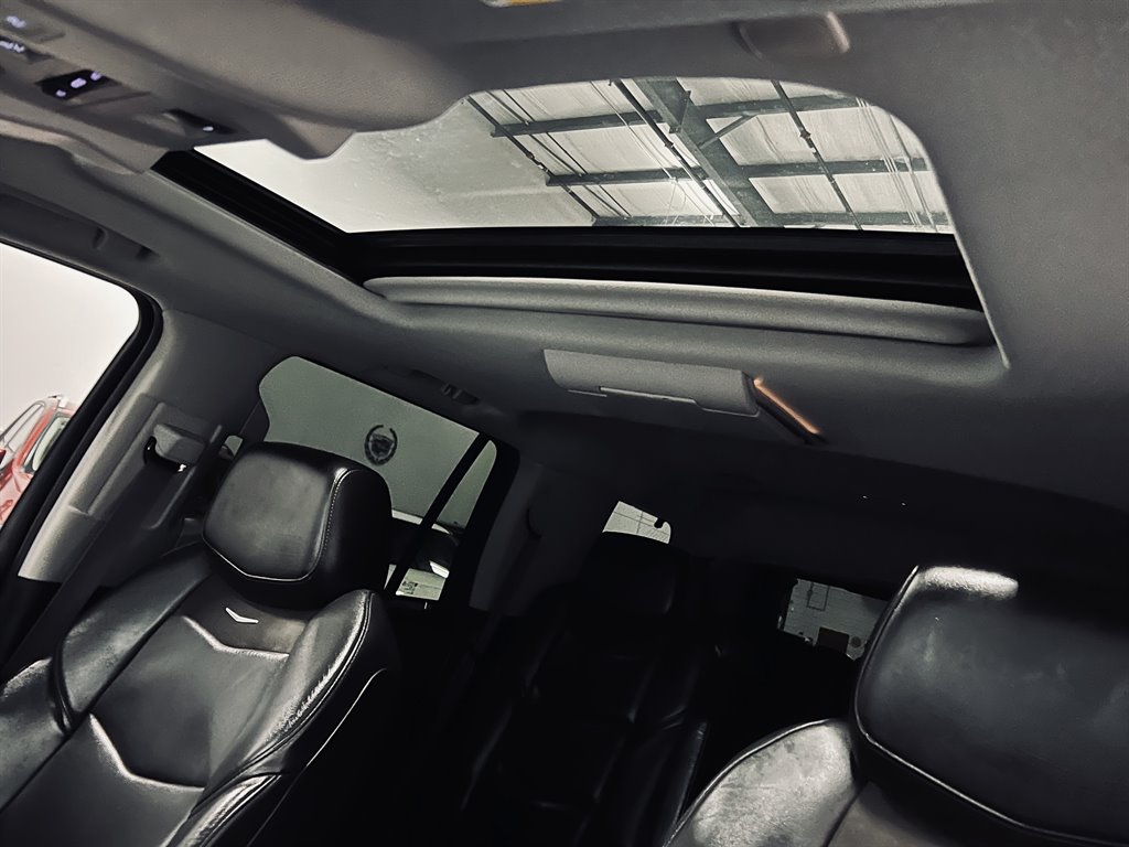 2017 Cadillac Escalade Premium photo