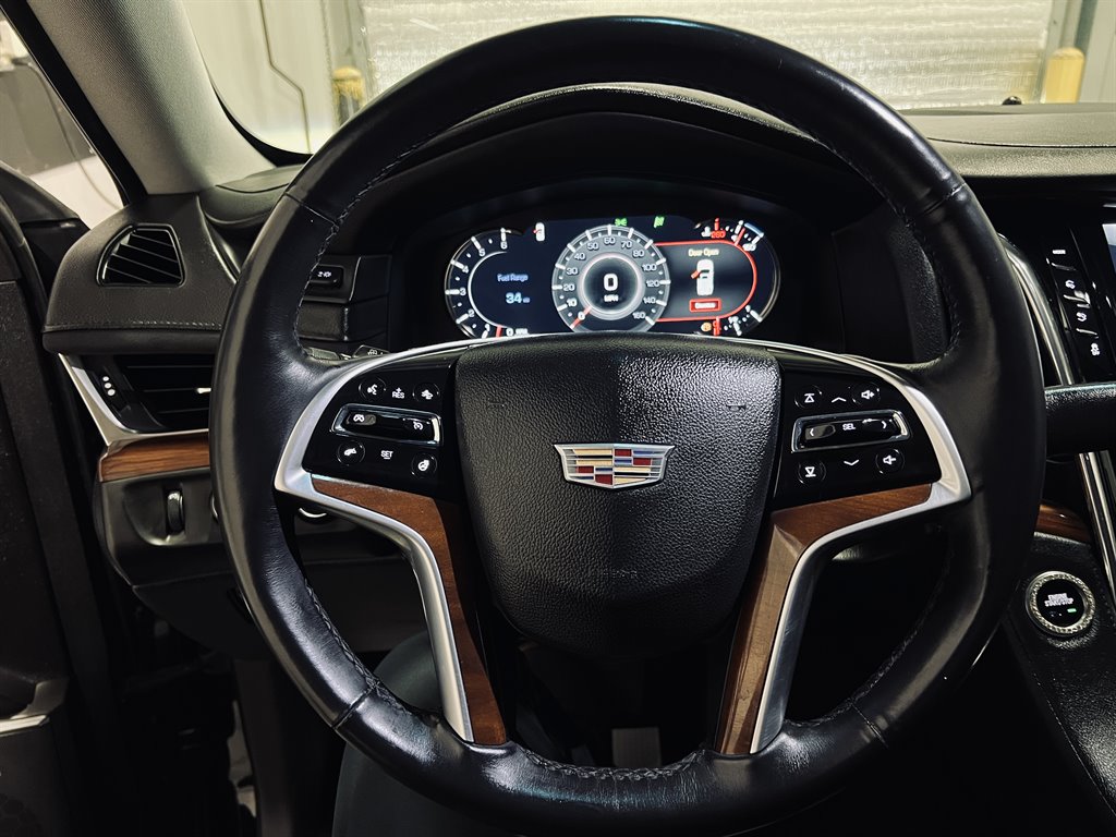 2017 Cadillac Escalade Premium photo