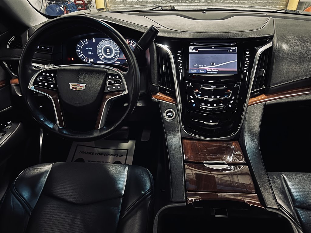 2017 Cadillac Escalade Premium photo