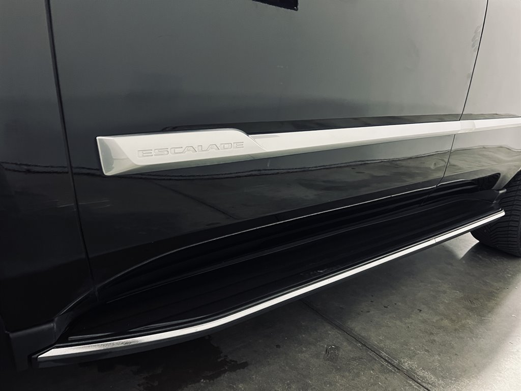 2017 Cadillac Escalade Premium photo