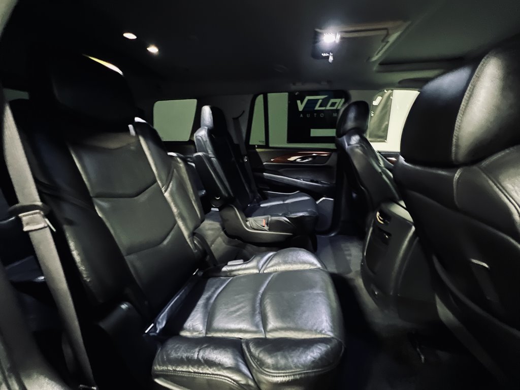2017 Cadillac Escalade Premium photo