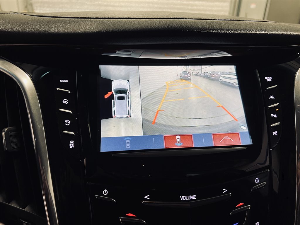 2017 Cadillac Escalade Premium photo