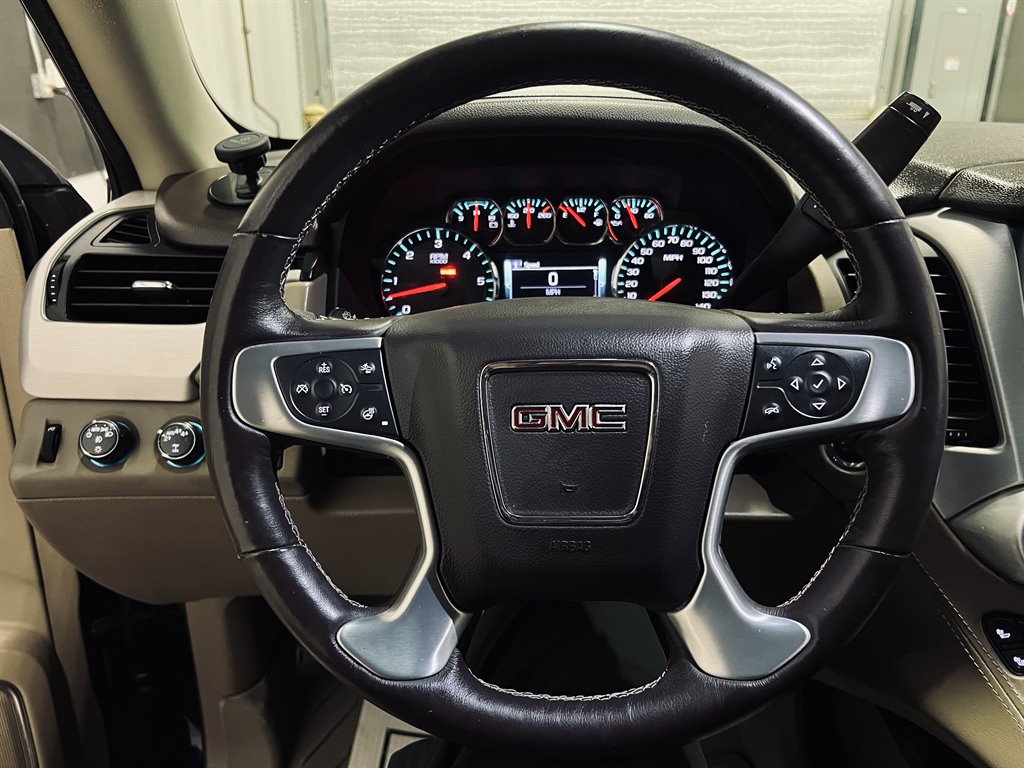 2018 GMC Yukon XL 1500 SLT photo
