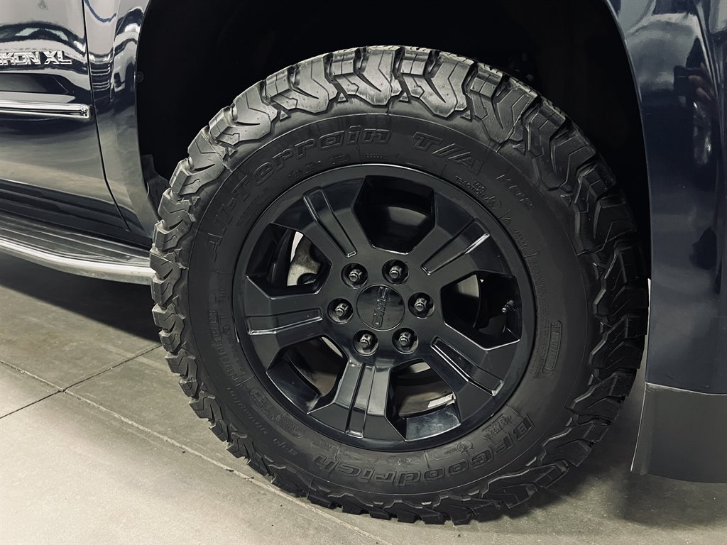 2018 GMC Yukon XL 1500 SLT photo
