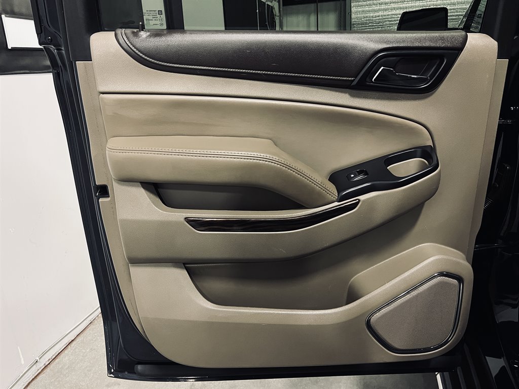 2018 GMC Yukon XL 1500 SLT photo
