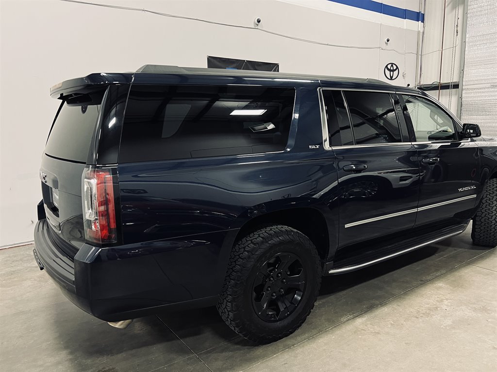 2018 GMC Yukon XL 1500 SLT photo