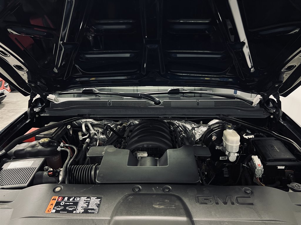 2018 GMC Yukon XL 1500 SLT photo