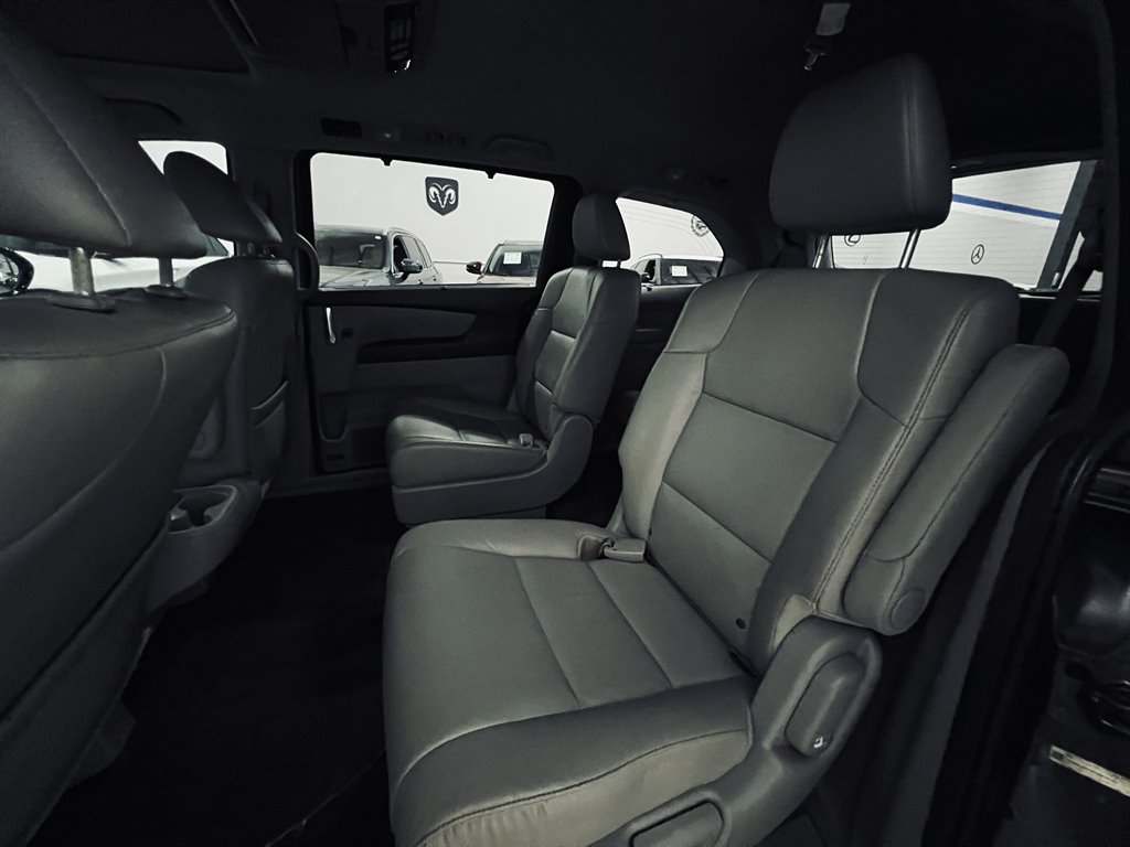 2016 Honda Odyssey Touring photo