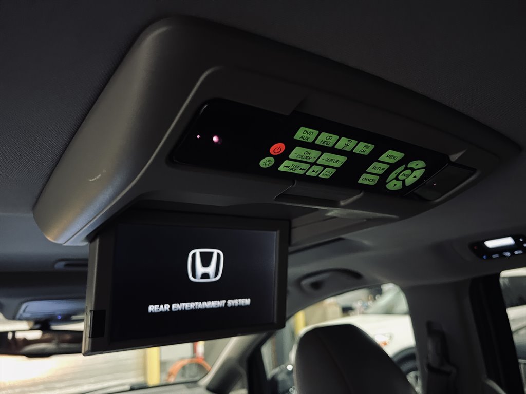 2016 Honda Odyssey Touring photo