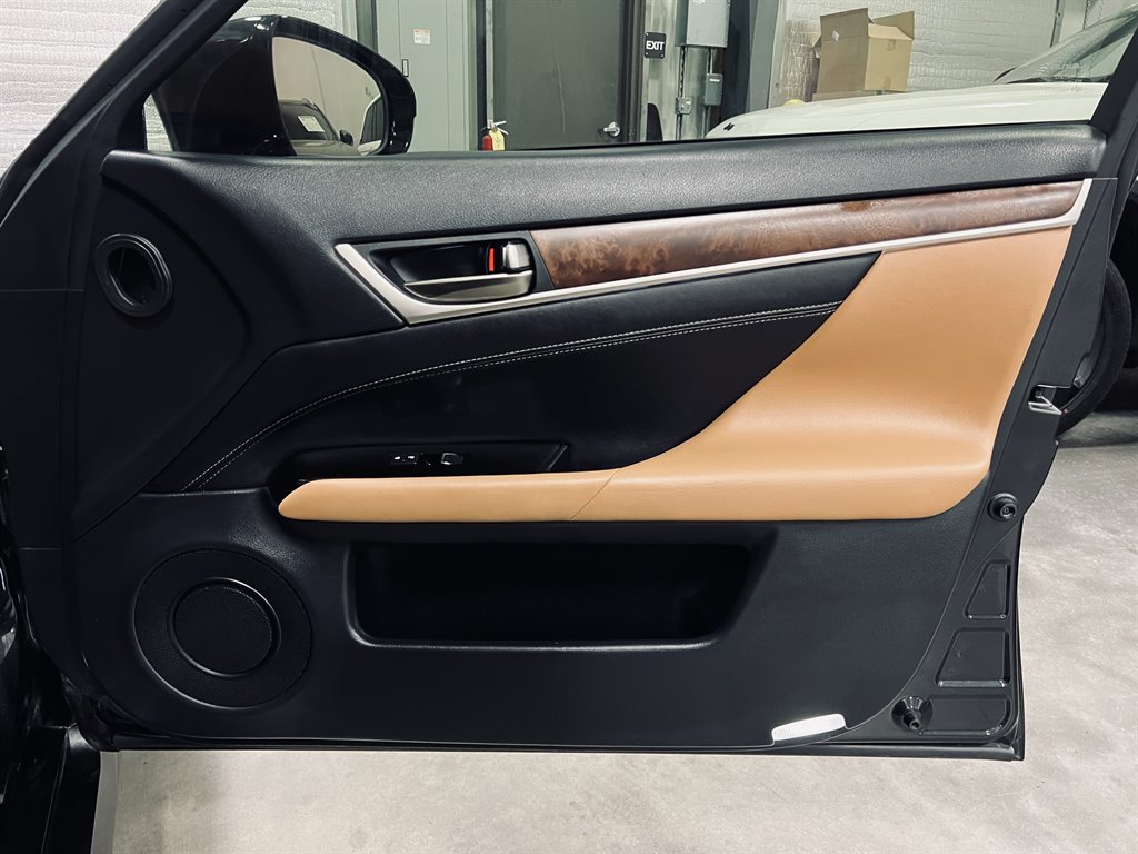 2016 Lexus GS 350 photo