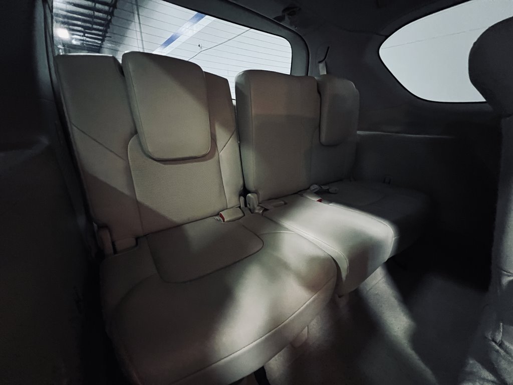 2016 Infiniti QX80 photo