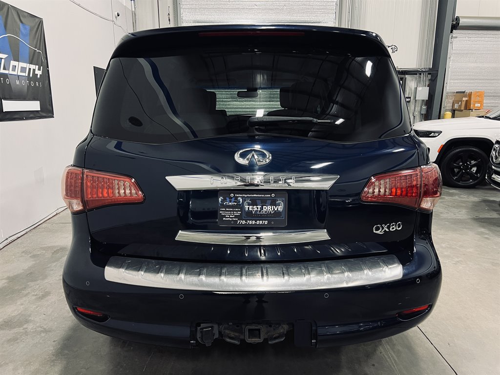 2016 Infiniti QX80 photo