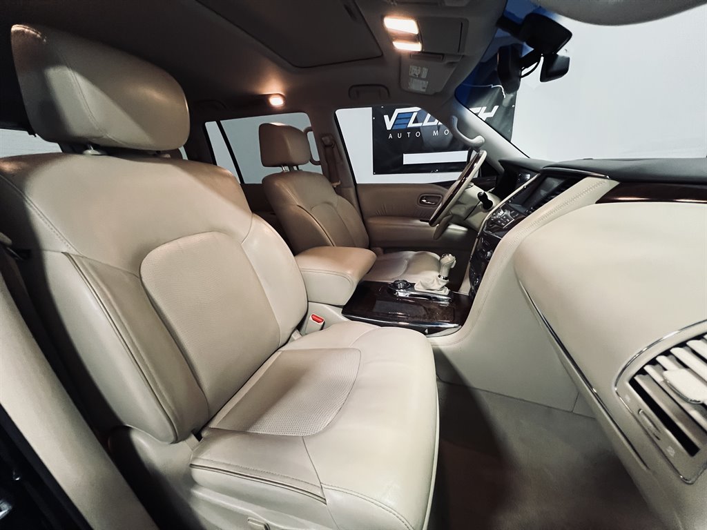 2016 Infiniti QX80 photo