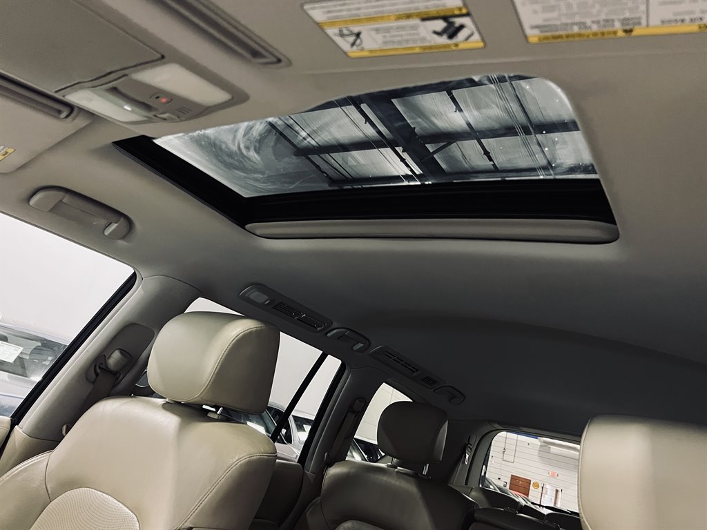 2016 Infiniti QX80 photo