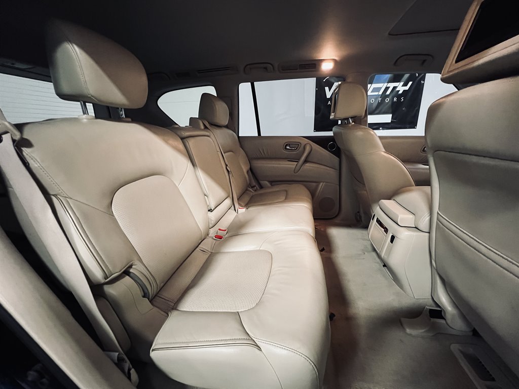 2016 Infiniti QX80 photo