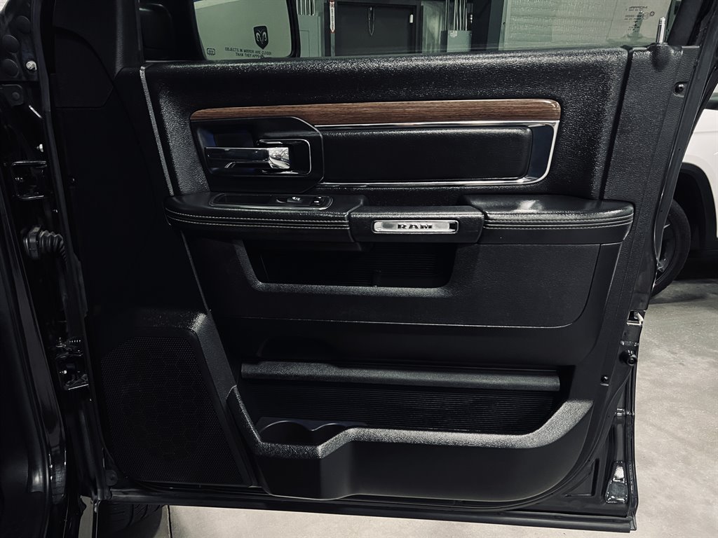 2017 RAM 1500 Laramie photo
