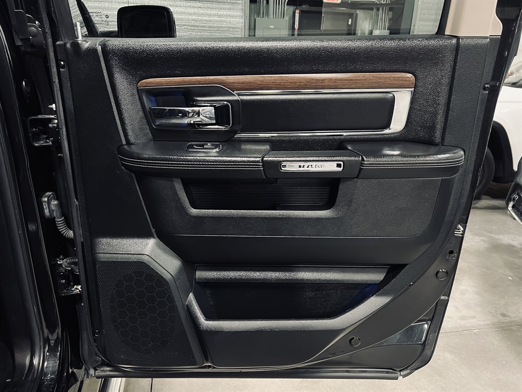 2017 RAM 1500 Laramie photo