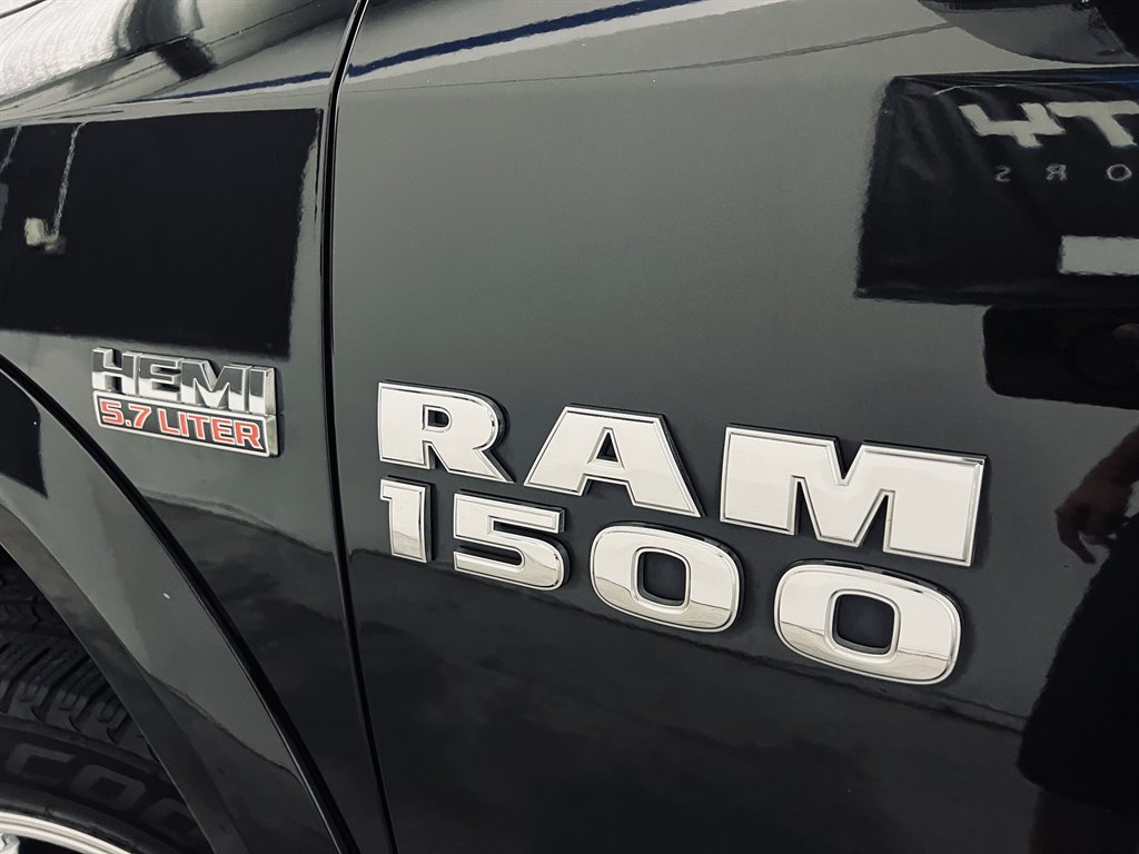 2017 RAM 1500 Laramie photo