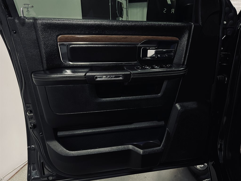 2017 RAM 1500 Laramie photo