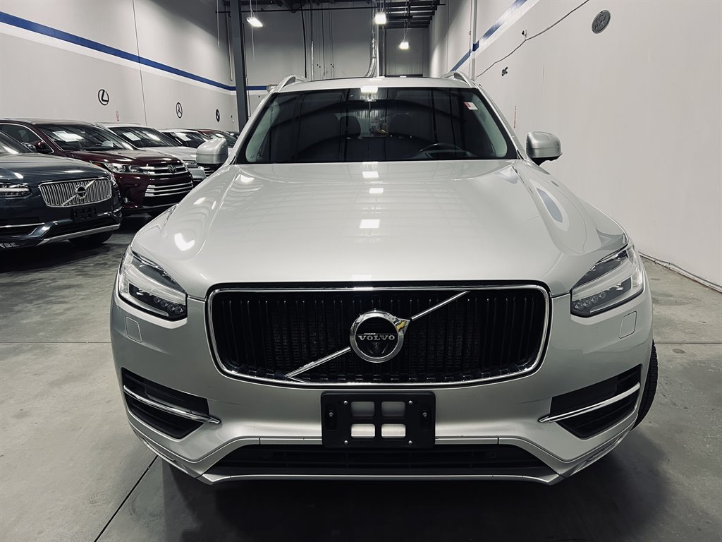2019 Volvo XC90 T6 - Momentum photo